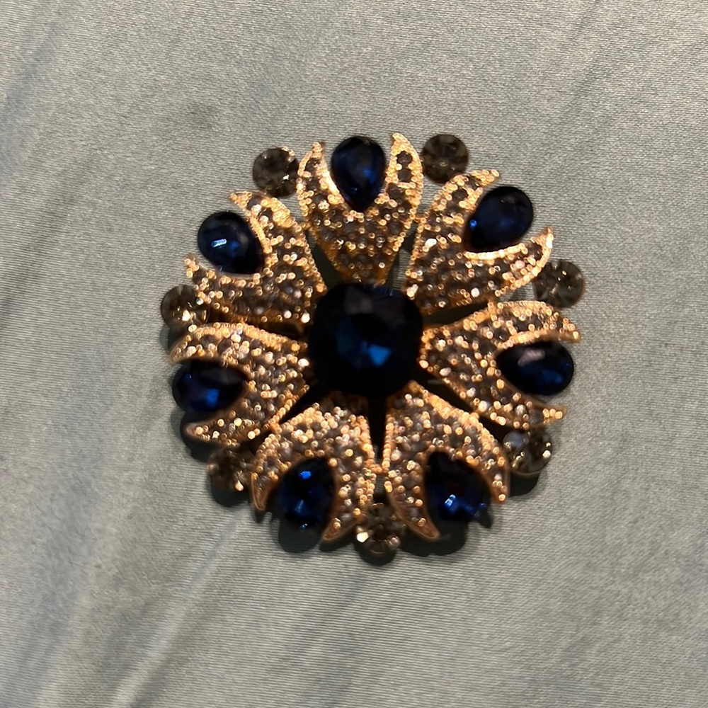 Beautiful Blue Sapphire Rhinestone with faux diamonds - Gold Tone